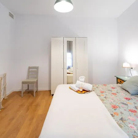 180home Intimo En Calle Sierpes Sevilla